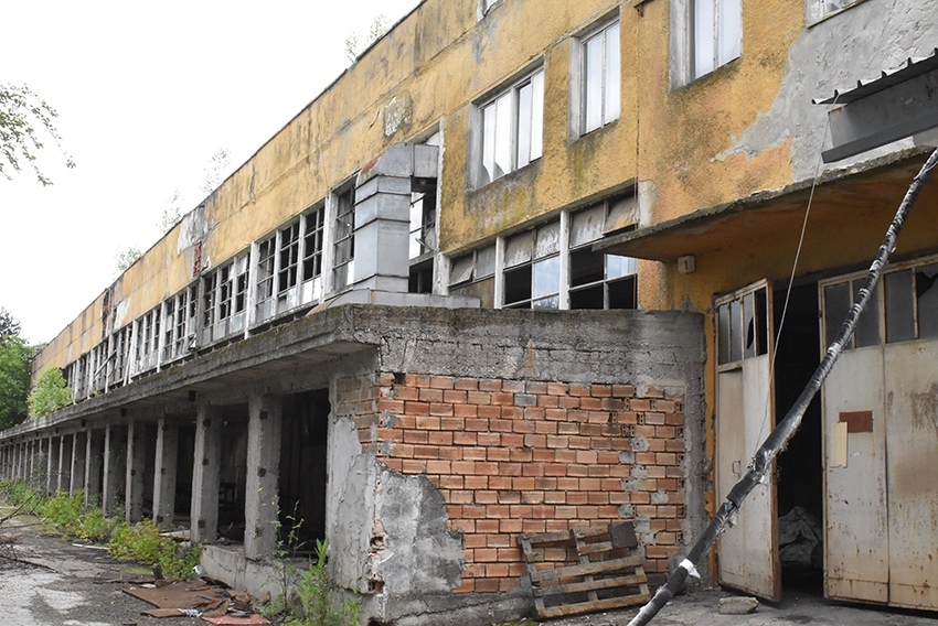 Хаотични действия на държавата пречат да се защитят както нейните, така и на работниците, и на Общината интереси в казуса „Бронз”