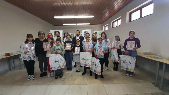 В Лясковец наградиха победителите в Областния конкурс за рисунка „Фолклорните традиции в моя роден край“