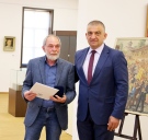 Проф. д-р Димитър Михайлов получи престижната литературна награда „Почетен знак „Стоян Михайловски“