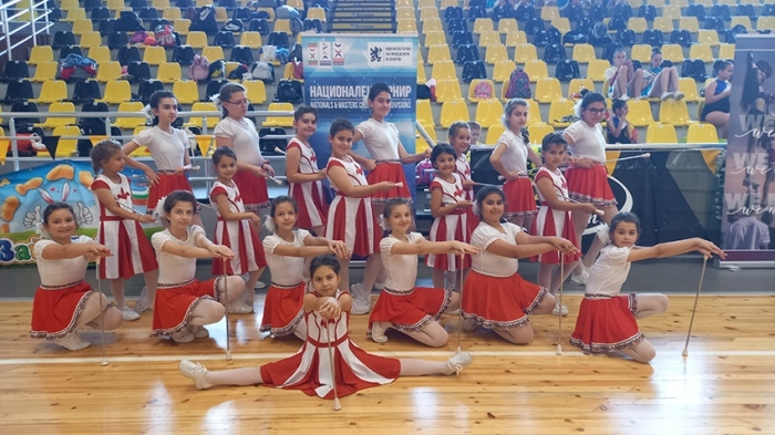 Мажоретен състав „Българче“ спечели златни медали от Държавен ученически турнир