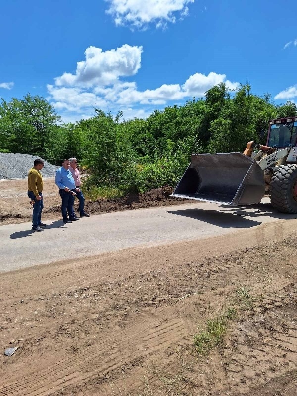 Започна основен ремонт на общинския път за Хаджидимитрово на стойност 2,5 млн. лева