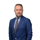 Иван Иванов от „Продължаваме промяната – Демократична България”: Политиката е за хора с професия, но и професионално разбиращи от правенето на политика