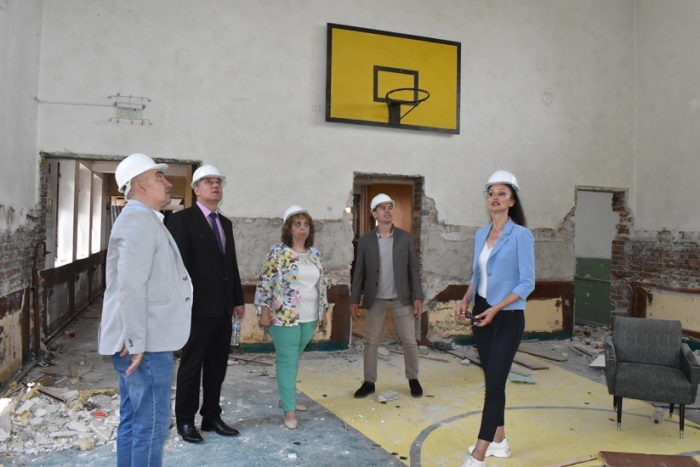 Официално дадоха старт на големия ремонт в ОУ „Св. Паисий Хилендарски”