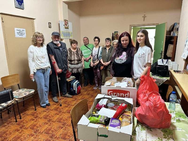 Лайънс клуб „Горна Оряховица Ряховец“ подкрепи хора в уязвимо положение