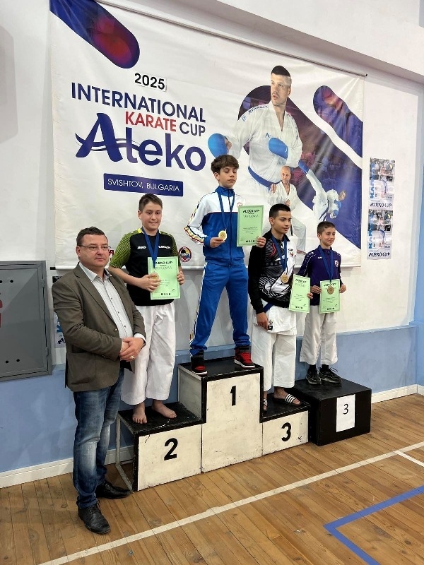 Свищов бе домакин на международно състезание по карате „Купа Алеко“