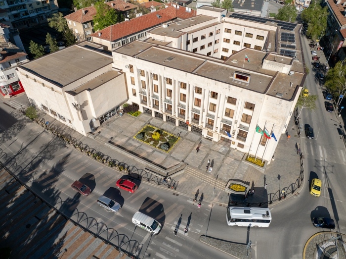Празничните прояви в Горна Оряховица налагат временна организация на движението в централна градска част