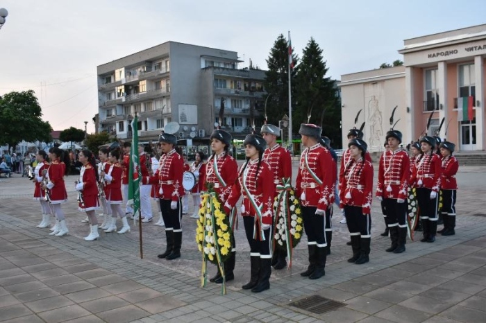 Павликени почете паметта на Ботев и загиналите за свободата на България