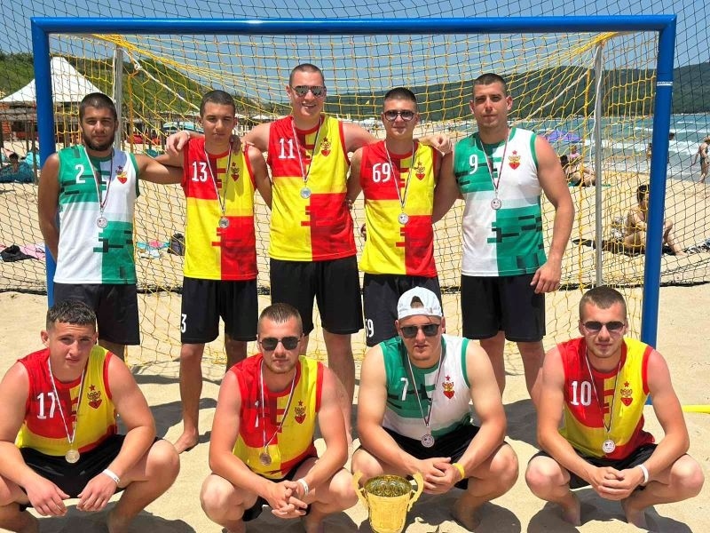 Мъжкият отбор на ХК „Раховец“ е вицешампион по плажен хандбал