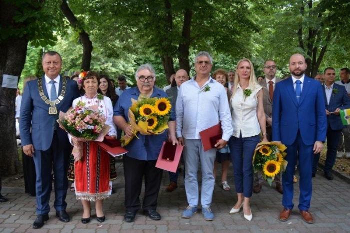 Павликени отбеляза 82 години от обявяването си за град