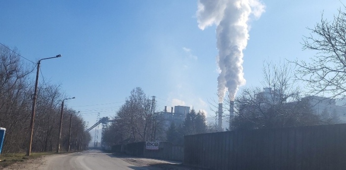 Започна контролно измерване на емисии на вредни вещества в атмосферния въздух от „Кроношпан“ във Велико Търново