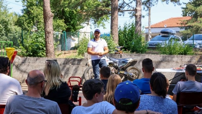 Празник на мото- и велоспорта зарадва малки и големи в село Ветринци