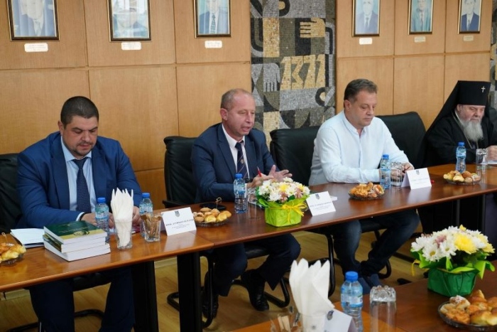 Във Великотърновския университет се проведе първата среща за подготовката на националните възпоменателни чествания, посветени на св. Йоан Рилски Чудотворец
