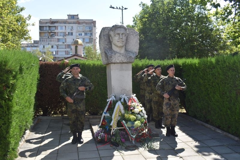 Горна Оряховица отдаде почит на Апостола на свободата Васил Левски