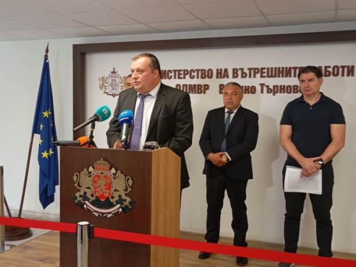 Софийска градска прокуратура поема палежа във Велико Търново, повдигат обвинение за тероризъм