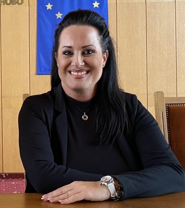 Юлия Ликоманова-Мутафчиева застава начело на Областна администрация – Велико Търново