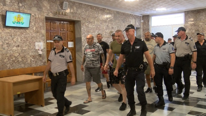 Съдът пусна под „домашен арест“ петимата задържани за участие в ОПГ