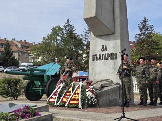 Горна Оряховица отбеляза 140 години от Съединението на България
