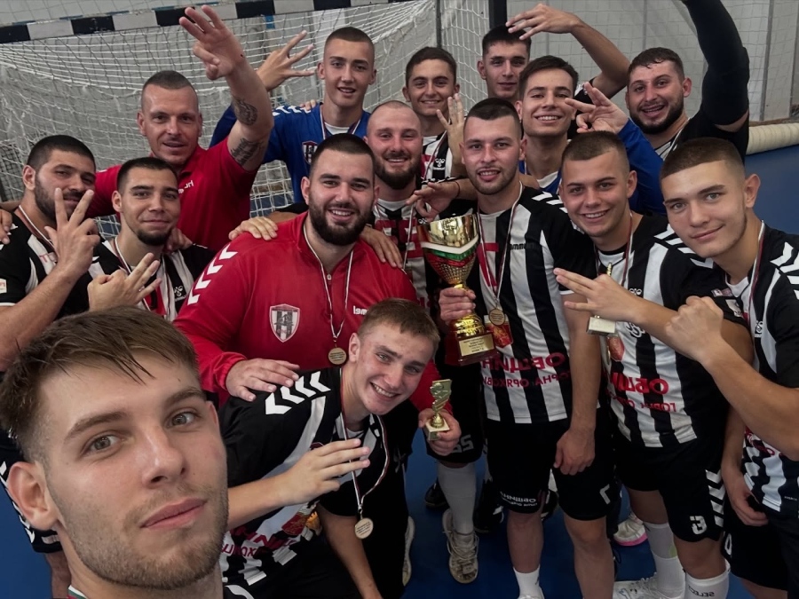 ХК „Локомотив” с трета поредна купа от турнира „Тодор Хънков” в Бургас