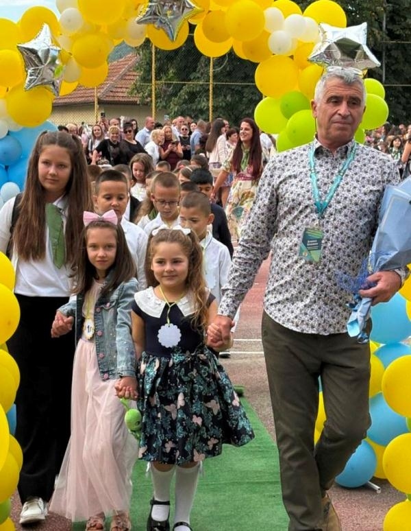 За Измирлиевата общност започна ново приключение в света на познанието