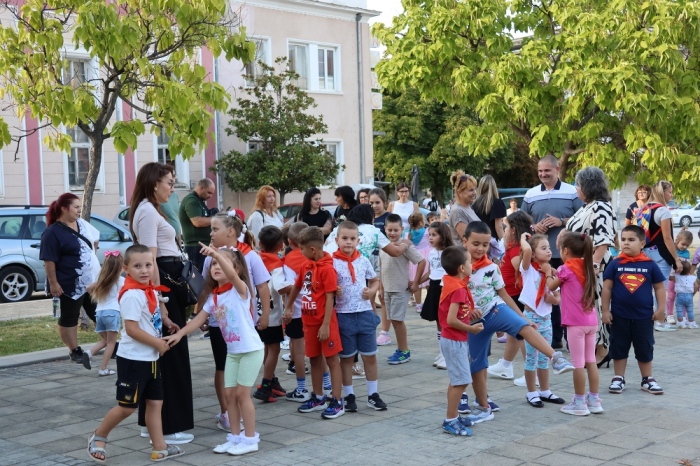 Празник за децата подари Община Лясковец в първия учебен ден