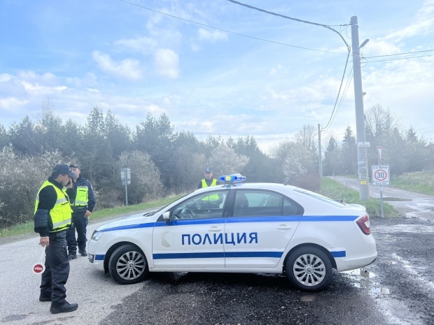Заловиха непълнолетен младеж от Стражица с над 200 грама канабис