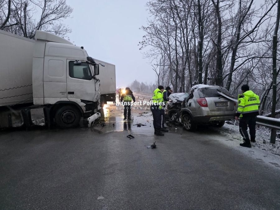 Две са жертвите при тежката катастрофа край Велико Търново