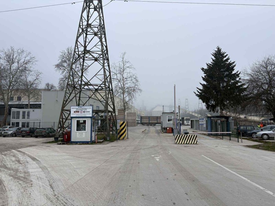 „Кроношпан“ получи предписание за измерване по международни стандарти на емисиите на миризми