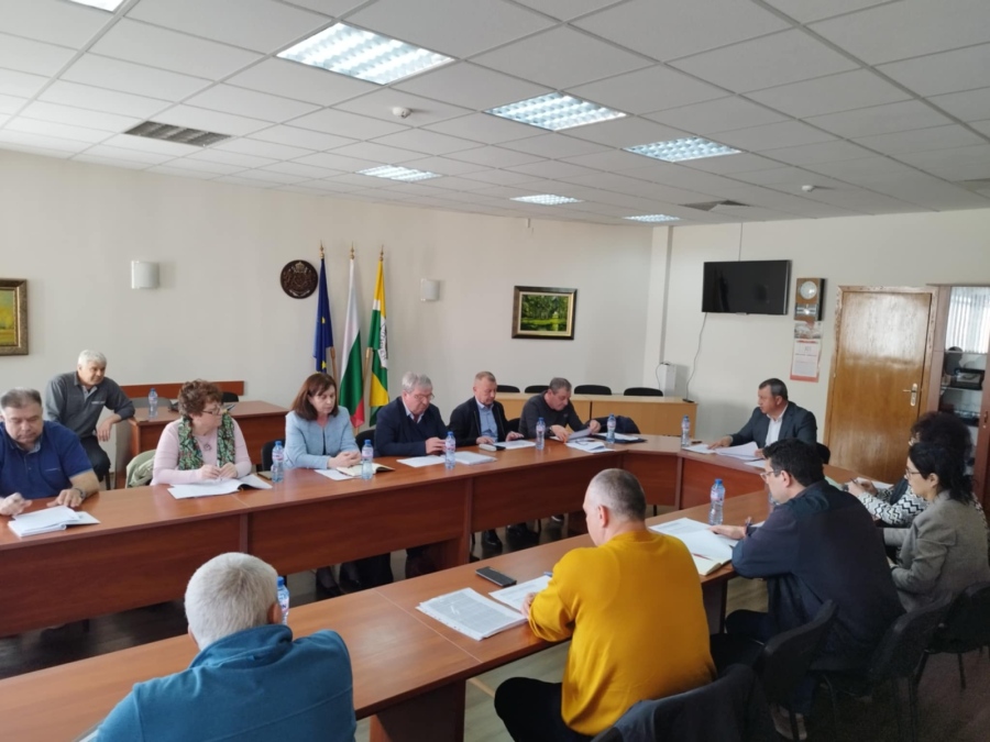 В Павликени определиха съставите на секционните избирателни комисии