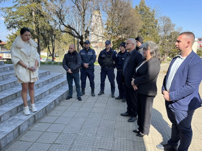 Ръководството на ОДМВР - Велико Търново, близки и колеги почетоха Емил Шарков