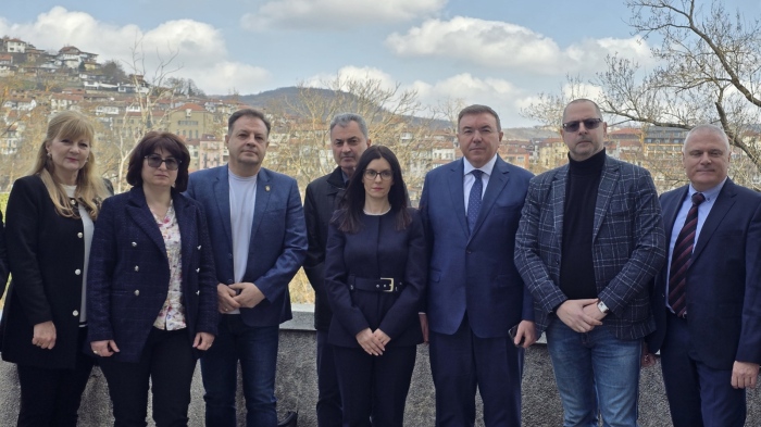 Лекарят проф. Костадин Ангелов води листата на ГЕРБ-СДС за Велико Търново