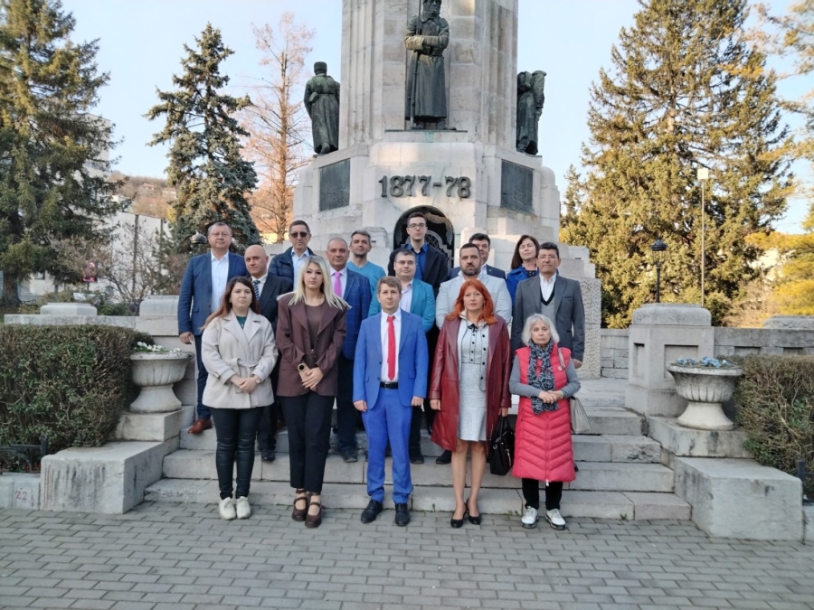 Силна листа от доказани професионалисти регистрира „БСП - Обединена левица“ във Велико Търново