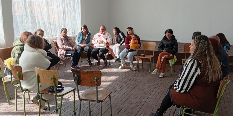 Настоящи и бъдещи родители от еленски села разговаряха със специалисти по детско здраве