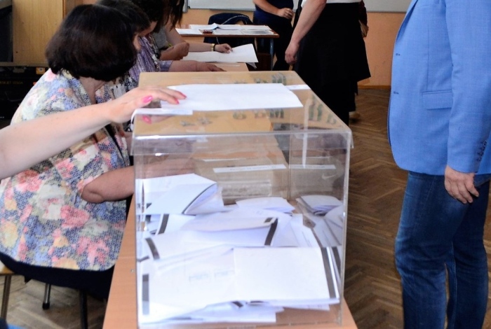 206 са кандидатите за народни представители във Великотърновски избирателен район