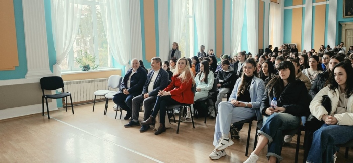 Областният управител уважи Деня на отворени врати във филиала на МУ - Варна