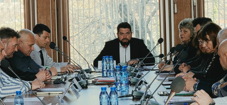 Над 5,5 млн. евро за улици, язовири, храмове, читалища и свлачища искат четири Общини от областта, настояванията им бяха одобрени от Областната комисия