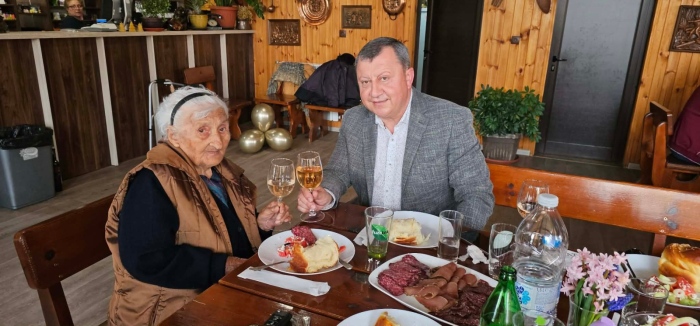 Баба Милка от Лесичери стана на 100 г.