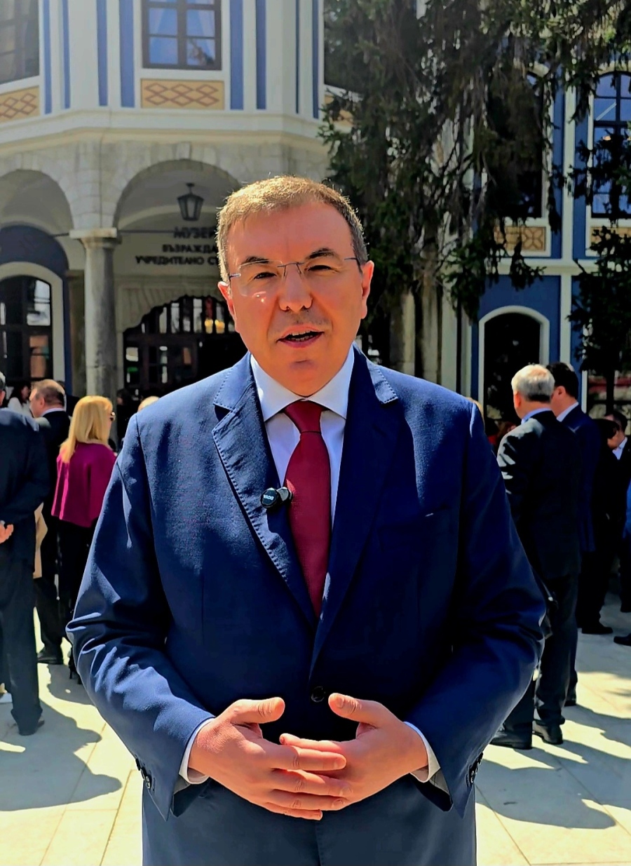 Проф. д-р Костадин Ангелов инициира вписване на Велико Търново като историческа и духовна столица на България в Конституцията