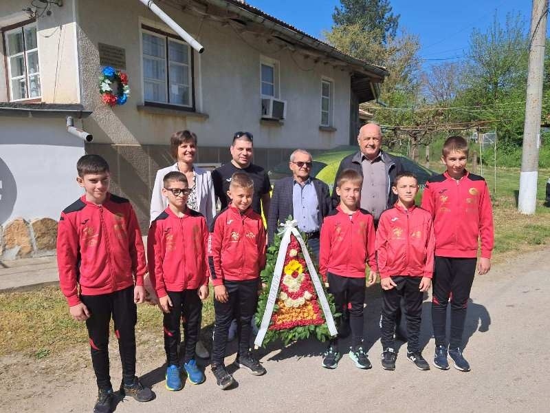 В Горна Оряховица десетки деца ще се борят в памет на легендарния Хари Стоев