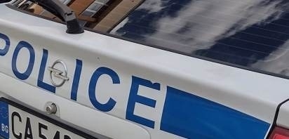Полицаи с небрандирани автомобили продължават да следят за нарушители на пътя