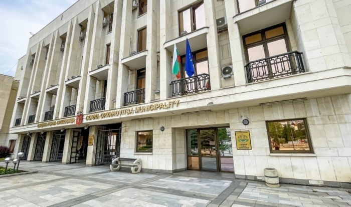 В Горна Оряховица  Общинският съвет се събира извънредно заради Болницата, председателят му Огнян Стоянов – на екскурзия в Мароко