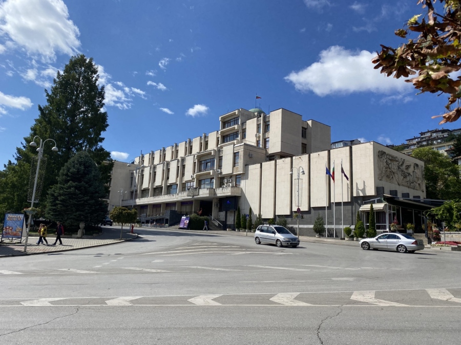 Във Велико Търново започва изплащането на възнагражденията на изборните комисии