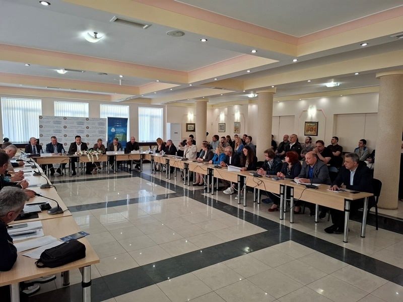 Кръгла маса, посветена на българската икономика, проведоха Свищовската академия и ИСС