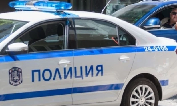 Жена е с фрактури на двата крака след катастрофа в Камен