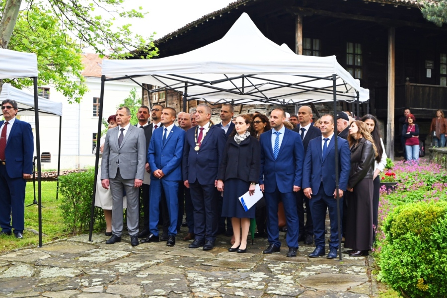 Празникът на Елена в снимки