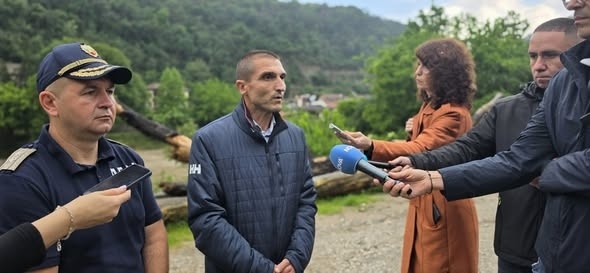 Проверяват дали след пороя има отклонения в качеството на питейната вода, сформират доброволчески формирования за помощ при отстраняване на щетите