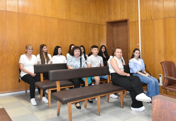 Открити съдебни заседания наблюдаваха в Районен съд – Велико Търново ученици от града