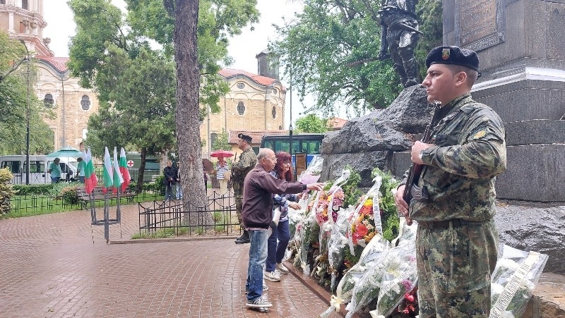 Общоградско поклонение за 2 юни в Свищов (галерия)