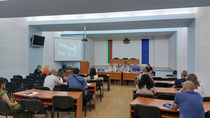 Община Свищов и местните институции в пряк диалог за оптимизиране на системата за управление на отпадъците