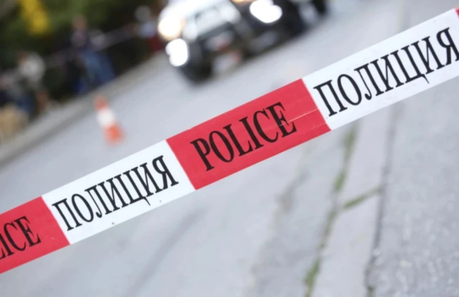 Полицаи от Полски Тръмбеш разследват смъртта на 8 малки кученца