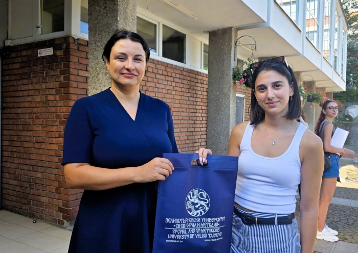 Започна записването на новите студенти във ВТУ